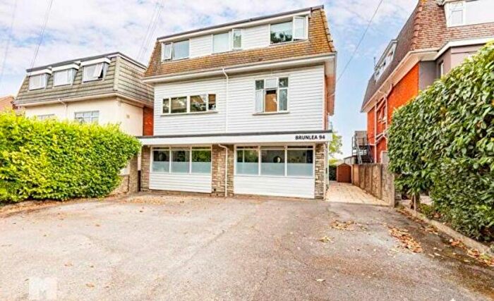 1 Bedroom Flat For Sale In Southbourne Road, Bournemouth, BH6