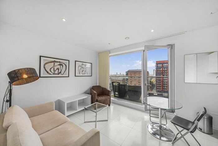 Flat To Rent In Baltimore Wharf, Canary Wharf, E14
