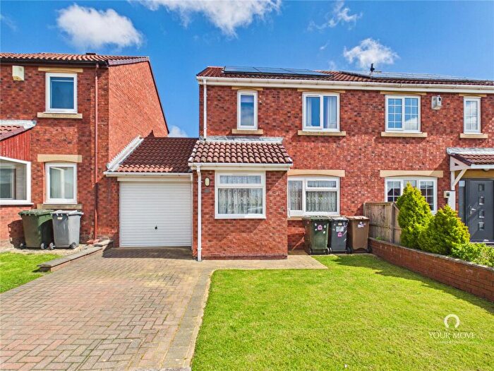 3 Bedroom Semi-Detached House For Sale In Burlington Court, Wallsend, Tyne And Wear, NE28