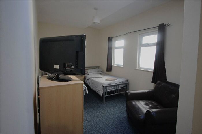 1 Bedroom Flat To Rent In Milton Road, Gravesend, Kent, DA12