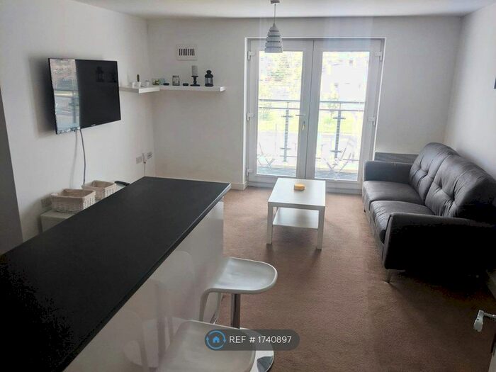 2 Bedroom Flat To Rent In The Edge, Birmingham, B15
