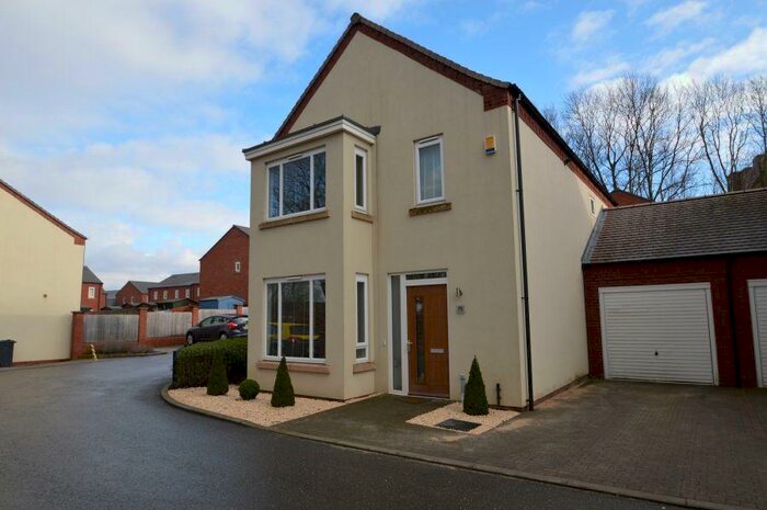 4 Bedroom Terraced House To Rent In Cofton Park Drive, B45