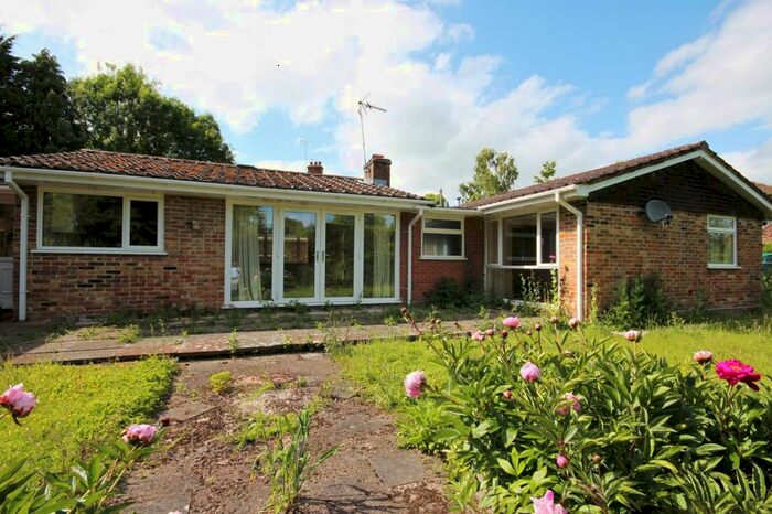 4 Bedroom Bungalow For Sale In West Hendred, Wantage, Oxfordshire, OX12