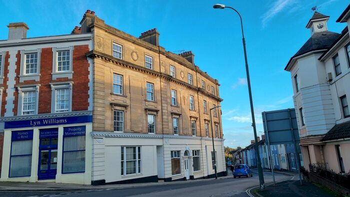 1 Bedroom Flat To Rent In Babbacombe Road, Torquay, TQ1
