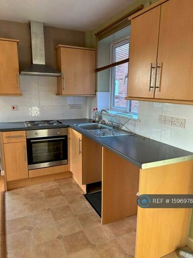 1 Bedroom Flat To Rent In Meerbrook Close, Oakwood, Derby, DE21