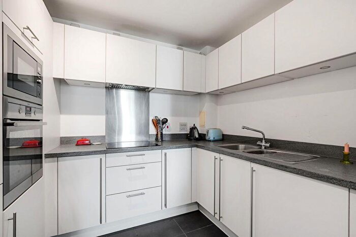 1 Bedroom Flat To Rent In Harford Street, Mile End, E1