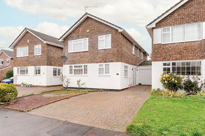 3 Bedroom Link Detached House For Sale In Tudor Road, Portishead, BS20