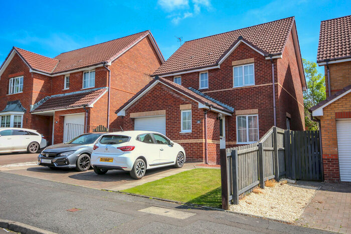 3 Bedroom Detached House To Rent In Thirlfield Wynd, Livingston Village, EH54