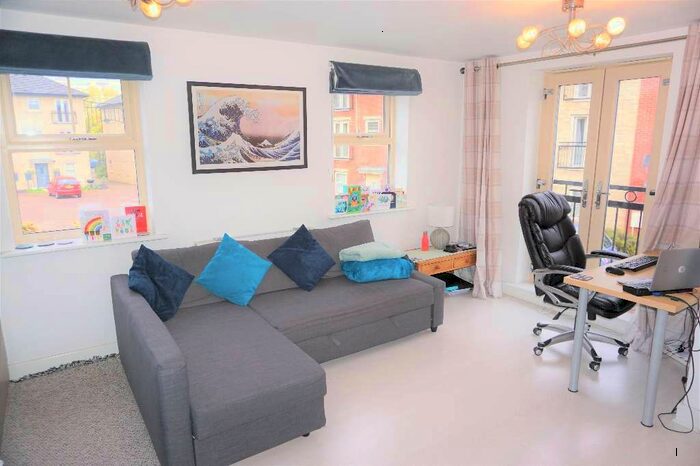 2 Bedroom Terraced House To Rent In Holts Crest Way, Leeds, LS12