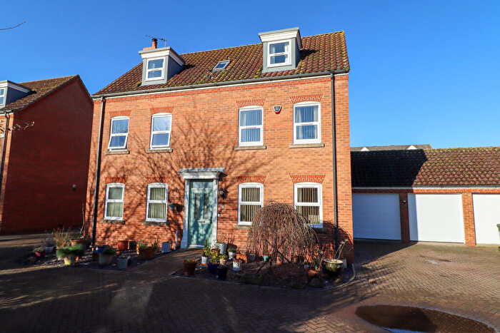 5 Bedroom Detached House For Sale In Beaufort Drive, Buckden, St. Neots, Cambridgeshire, PE19