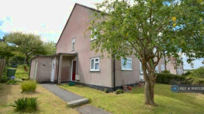 2 Bedroom Maisonette To Rent In Chestnut Avenue, Plymouth, PL9