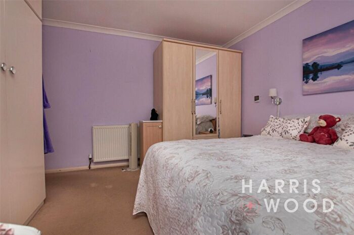 2 Bedroom Bungalow For Sale In Cottage Drive, Colchester, Essex, CO2