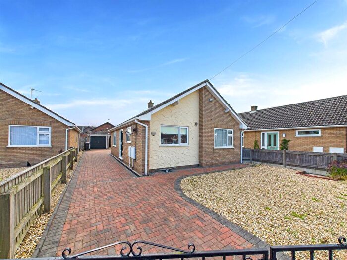 2 Bedroom Detached Bungalow For Sale In Marine Avenue, Sutton-On-Sea, LN12
