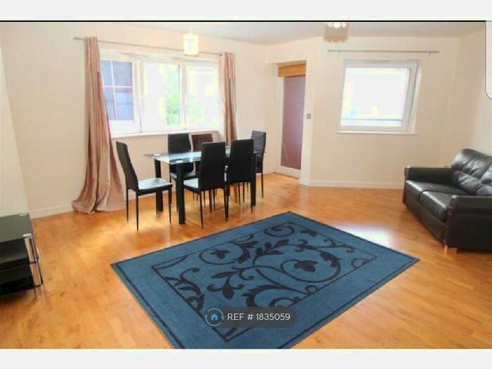 1 Bedroom Flat To Rent In Brookfield House, Hemel Hempstead, HP2