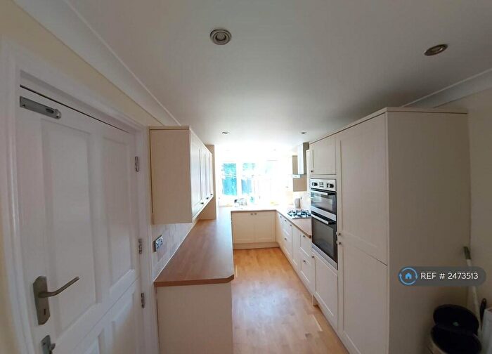 3 Bedroom Semi-Detached House To Rent In Park Lane, Hornchurch, RM11