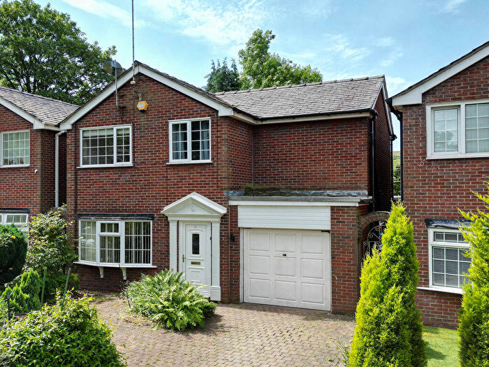 4 Bedroom Detached House For Sale In Bentgate Close, Newhey, OL16