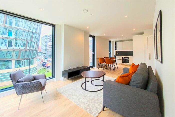 2 Bedroom Flat To Rent In Aspin Lane, Manchester, M4