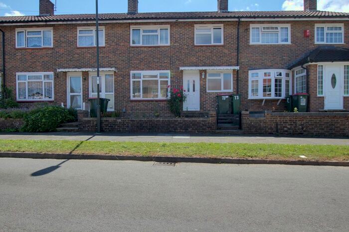 3 Bedroom Terraced House To Rent In Oxford Road, Crawley, RH10