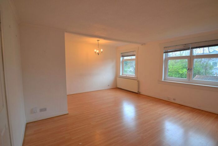 2 Bedroom Flat To Rent In Ashcroft Drive, Glasgow, G44