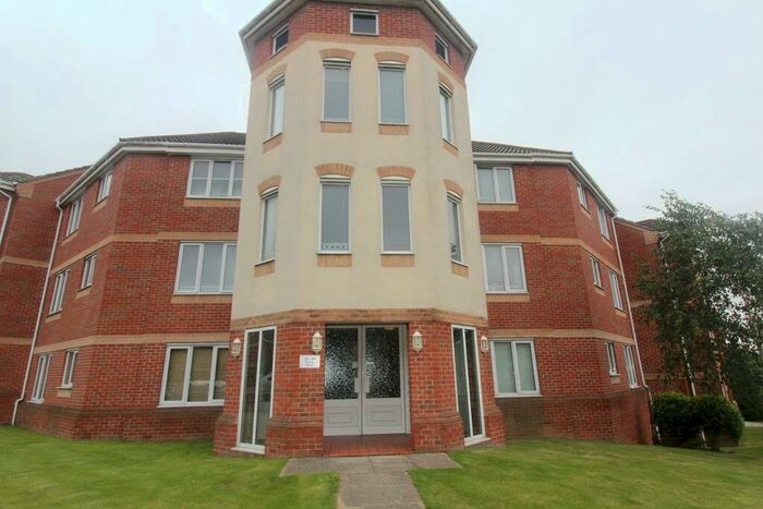 2 Bedroom Flat To Rent In Pavior Road, Bestwood, Nottingham, NG5