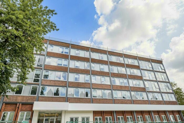 2 Bedroom Apartment To Rent In Beckenham Road, Beckenham, BR3