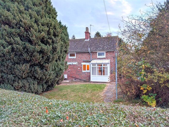 3 Bedroom Semi Detached House To Rent In Grimsby Road, Binbrook, LN8