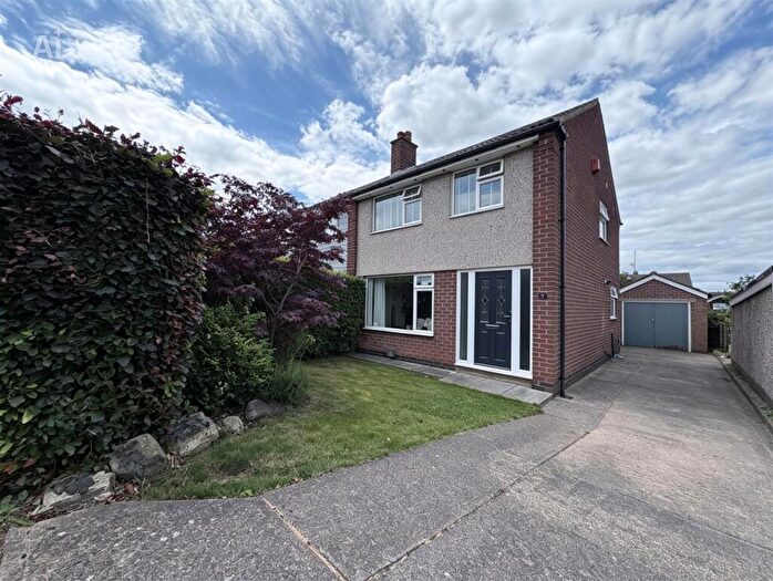 3 Bedroom Semi-Detached House For Sale In Ledston Avenue, Garforth, LS25