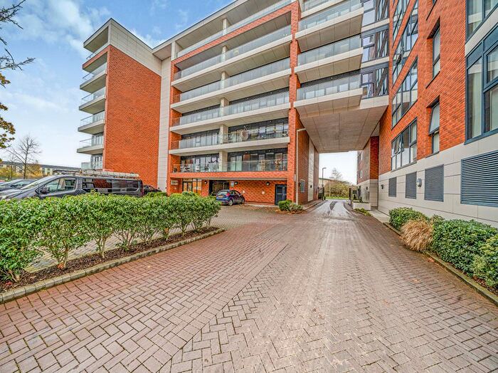 2 Bedroom Flat For Sale In Newbury Racecourse, Berkshire, RG14