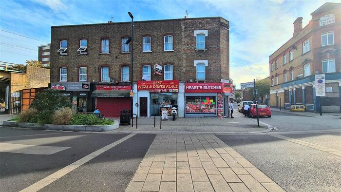 3 Bedroom Flat To Rent In White Hart Lane, Tottenham, N17