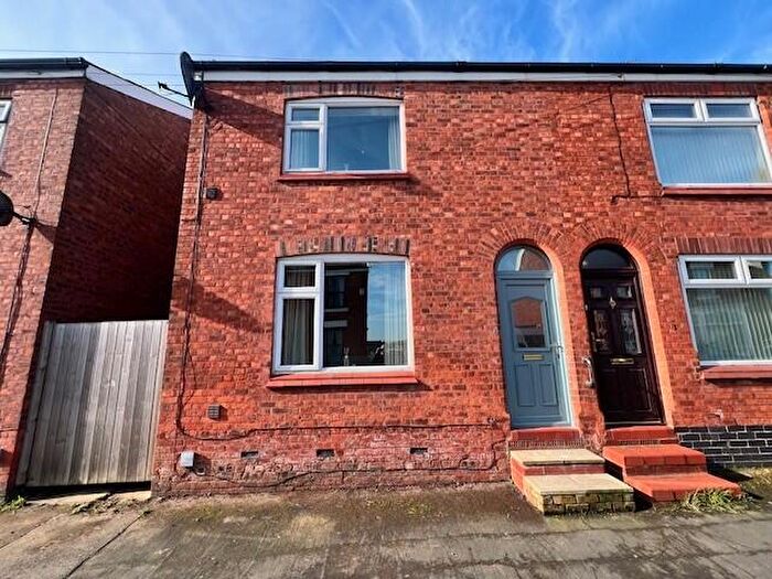 3 Bedroom Semi Detached House To Rent In Siddorn Street, Winsford, CW7