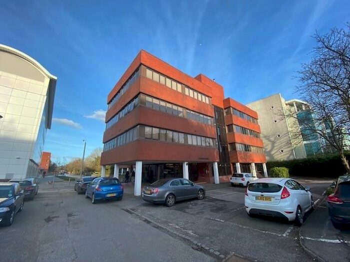 1 Bedroom Apartment To Rent In Walton Street, Aylesbury, HP21