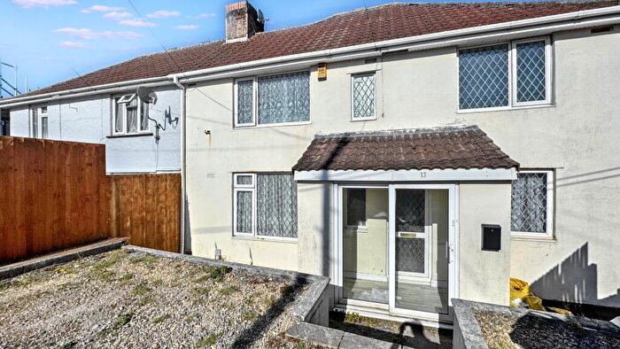 4 Bedroom Semi-Detached House To Rent In Highridge Crescent, Bristol, BS13