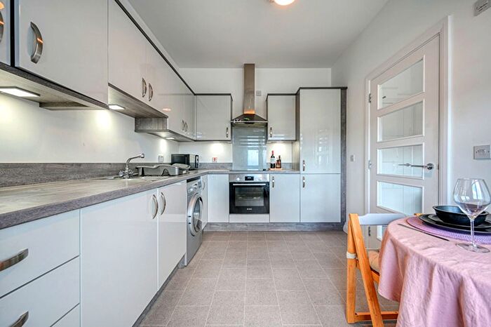 2 Bedroom Flat For Sale In Countess Park, Slackbuie, IV2
