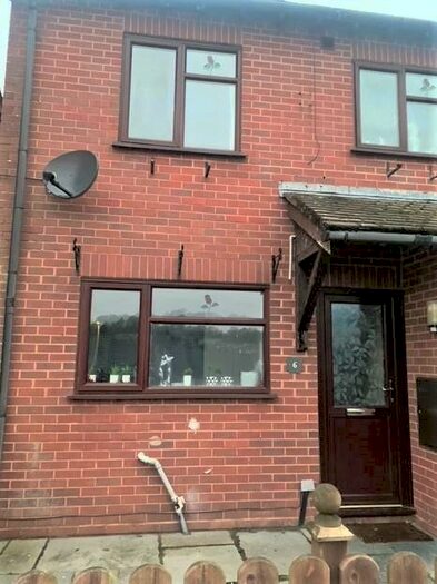 3 Bedroom End Of Terrace House To Rent In Ithon Close, Llandrindod Wells, LD1