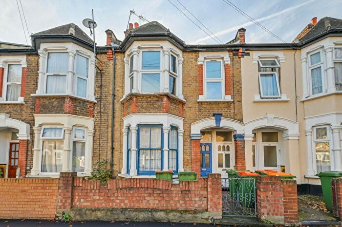 3 Bedroom Maisonette To Rent In Caulfield Road, Upton Park, London, E6