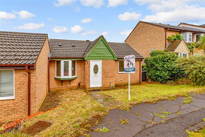 1 Bedroom Semi-Detached Bungalow For Sale In Betjeman Close, Poets Development, Larkfield, Kent, ME20
