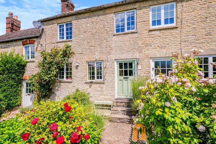 2 Bedroom Cottage To Rent In Hailey Road, Witney, OX28