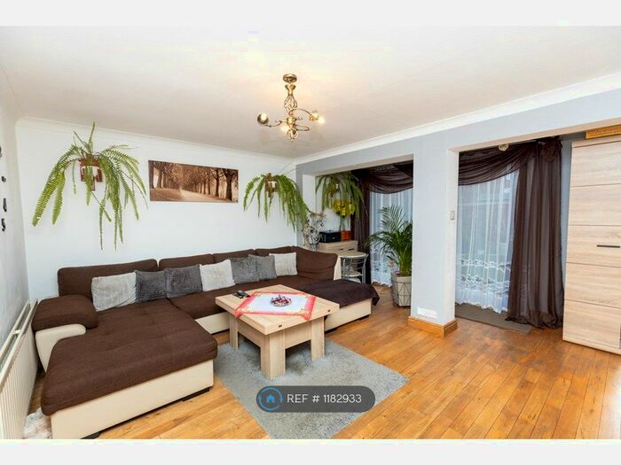 2 Bedroom Terraced House To Rent In Parkers Walk, Newmarket CB8