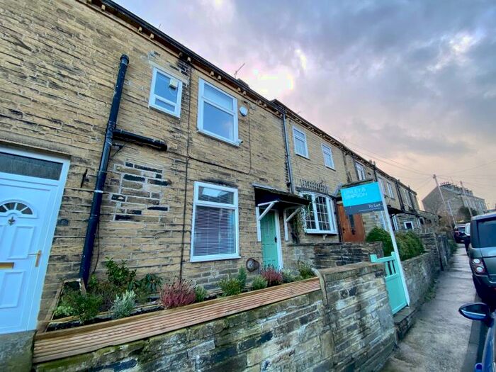 2 Bedroom Terraced House To Rent In Main Street, Cottingley, Bingley, West Yorkshire, BD16