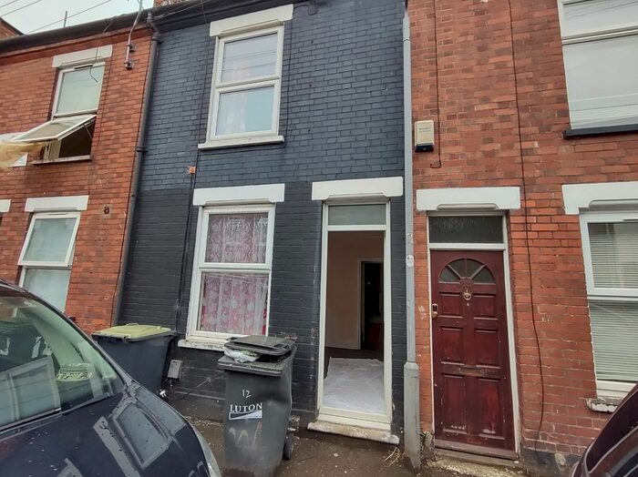 2 Bedroom Terraced House To Rent In Wimbourne Road, Luton, LU1