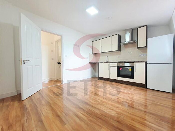 2 Bedroom Apartment To Rent In Wand Street, Belgrave, Leicester, LE4