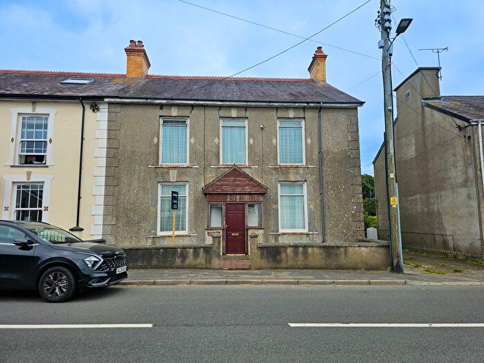4 Bedroom Semi-Detached House For Sale In Llanon, SY23