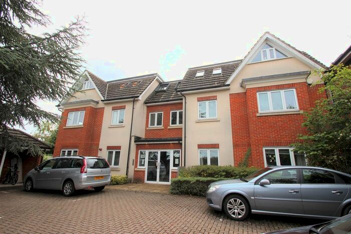 2 Bedroom Flat To Rent In Templeton Court, London Road, Oxford, OX3
