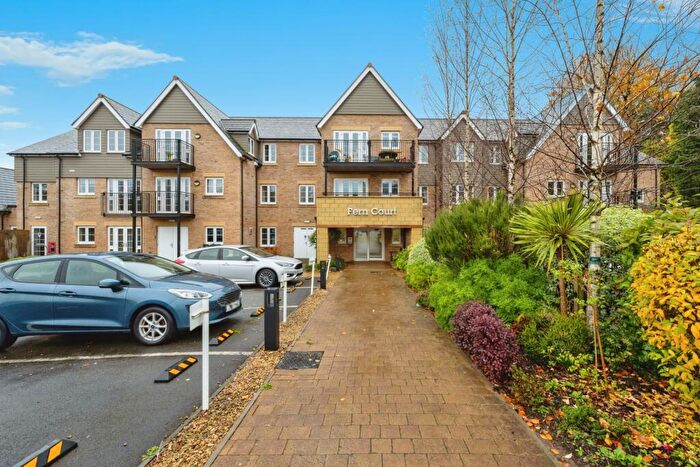 1 Bedroom Flat For Sale In Gower Road, Sketty, Swansea, SA2