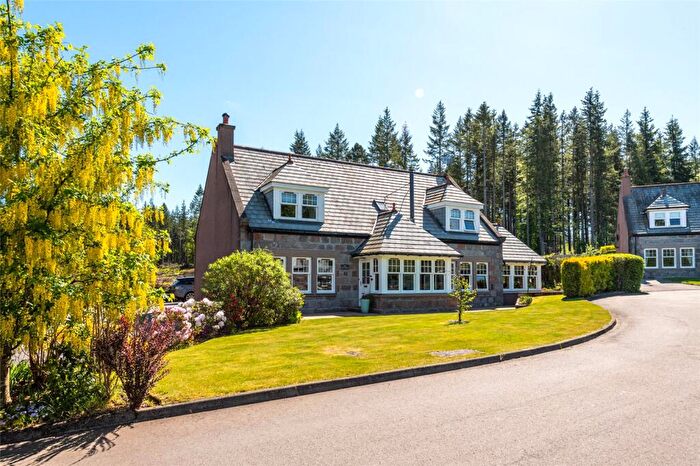 4 Bedroom Detached House For Sale In East Mains, Inchmarlo, Banchory, AB31