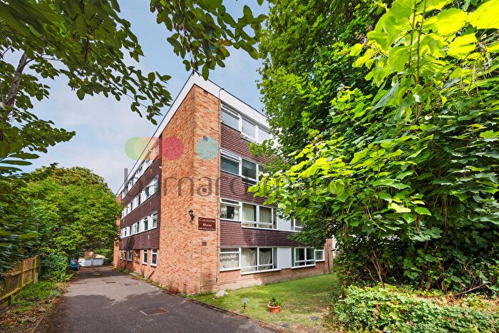 1 Bedroom Flat To Rent In Normanton Road, South Croydon, CR2