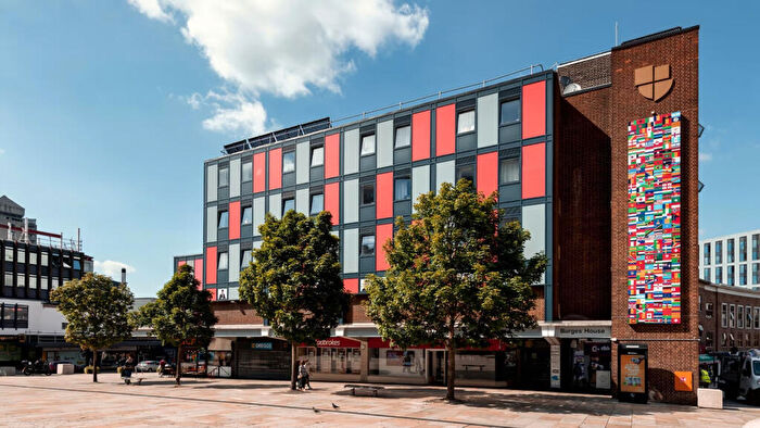 1 Bedroom Private Hall To Rent In Trinity Street, CV1