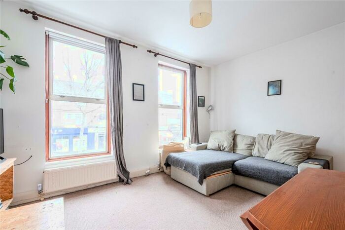 2 Bedroom Apartment To Rent In Weavers Court, Hague Street, London, E2