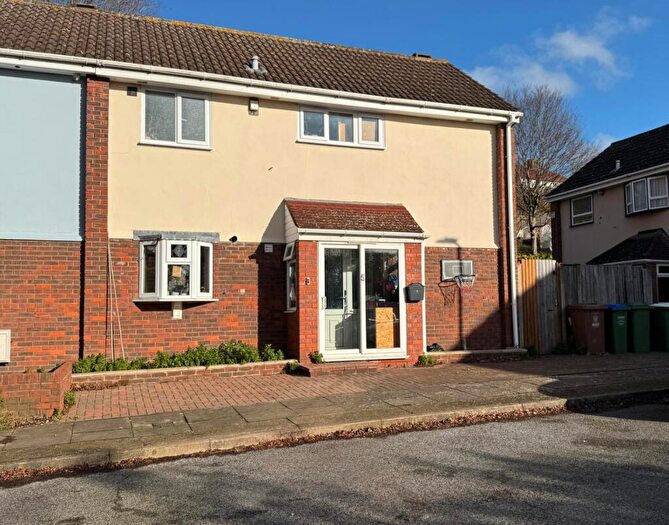 2 Bedroom End Of Terrace House For Sale In Homer Close, Bexleyheath, DA7