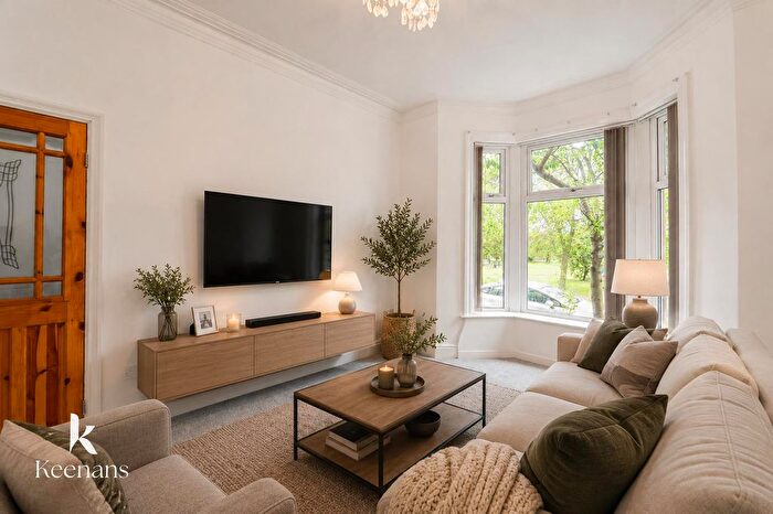 3 Bedroom Terraced House For Sale In Ennismore Street, Burnley, BB10